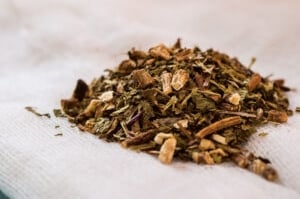 Detox herbs-dandelion tea