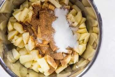 Apple butter ingredients in an instant pot