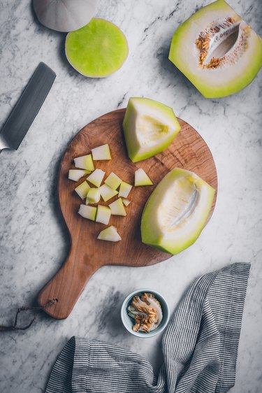 cutting melon