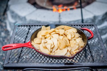 How to Make Campfire Skillet Apple Cobbler